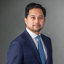 Robert  P. Molina